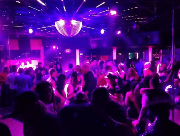 Un grupo de al menos 30 modelos, de Los Angeles y Miami, contrataron al bufete Akerman y demandaron al local en el 2015.
<br>