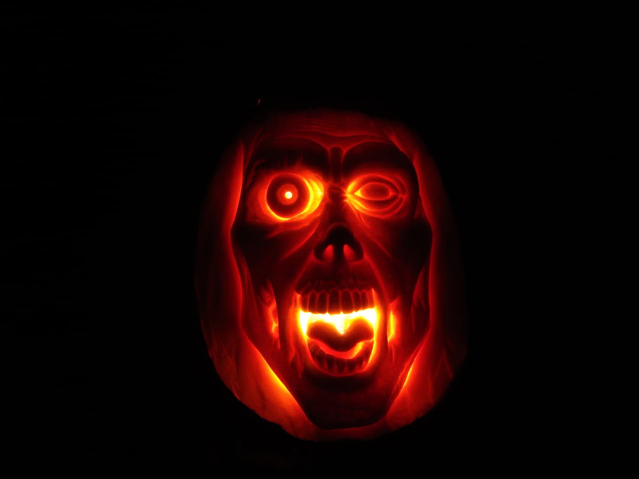 ¡Y lucen más espeluznantes cuando se encienden!