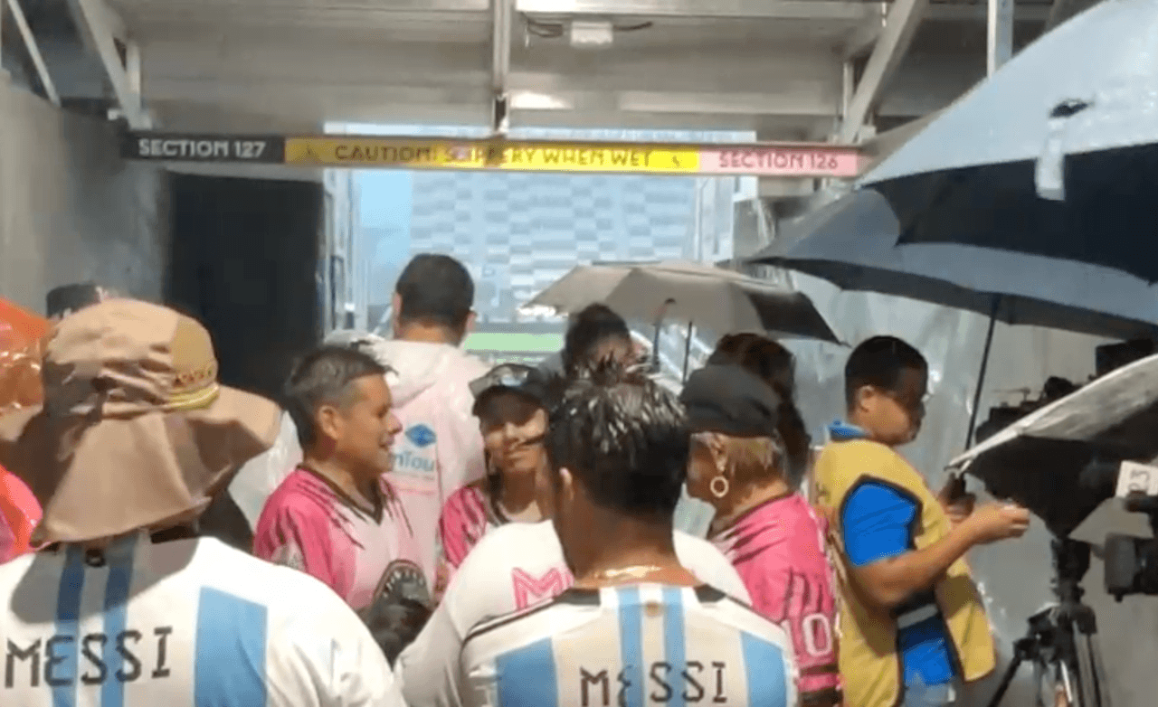 Se reportan tormentas previo a la presentación de Messi con el Inter de Miami en el estadio DRV PNK Stadium en Fort Lauderdale. El condado Broward se encuentra bajo advertencia de inundaciones la noche de este domingo.