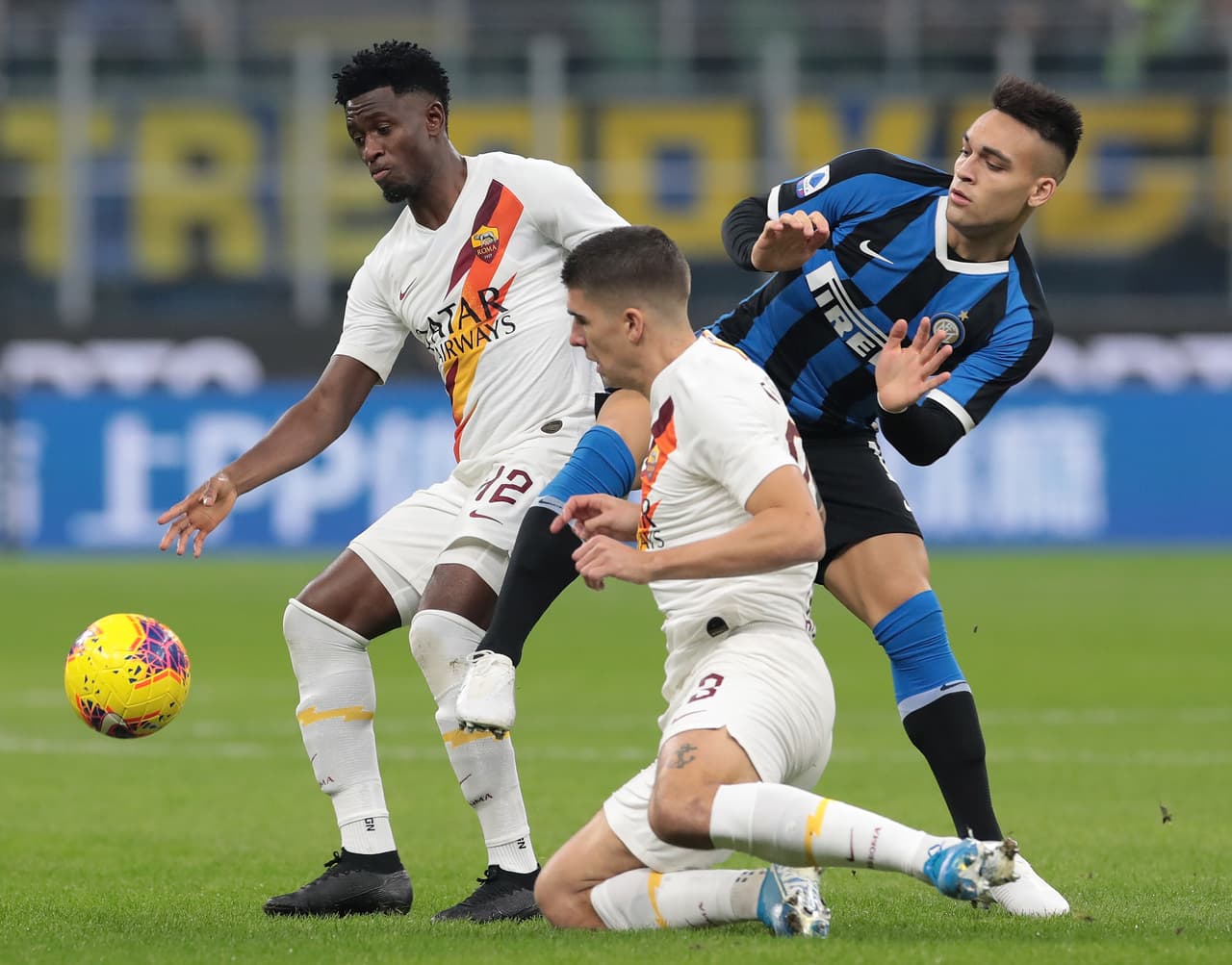El Estadio Giuseppe Meazza albergó este encuentro entre el Inter y la Roma pero ninguno pudo imponer condiciones.