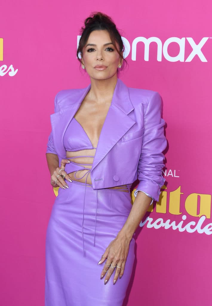 Eva Longoria, la actriz de raíces mexicanas, comparte rasgos con Mirage, pues tiene una nariz pequeña y respingada, ojos ligeramente rasgados, además de una mirada seductora.