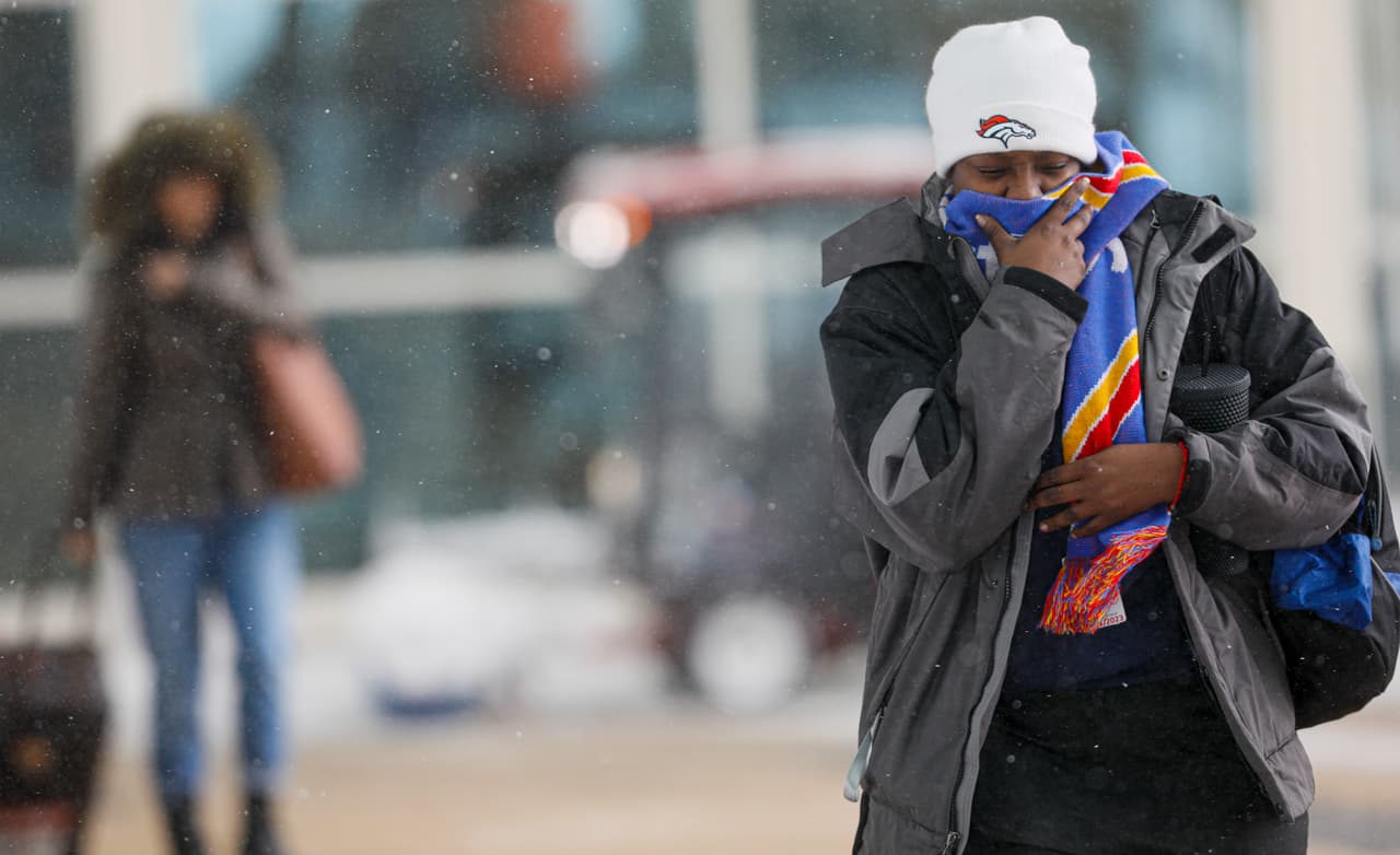 En general, se advierte a todas las personas que piensan desplazarse este miércoles por Acción de Gracias que lo consideren, y si tienen que desplazarse obligatoriamente que tomen todas las precauciones necesarias pues las condiciones de clima severo estarán en su contra de costa a costa.