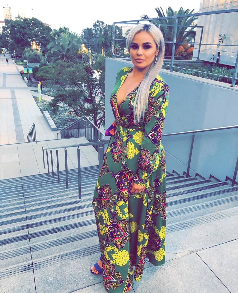 "Para la otra que tu 'gordis' te corra de su casa no vengas a tocarme a mí ya que ni casa tienes en donde meterte", publicó Galván junto a las imágenes y el video en el que Méndez aparece dormido, roncando, presuntamente en la casa de la bailarina.