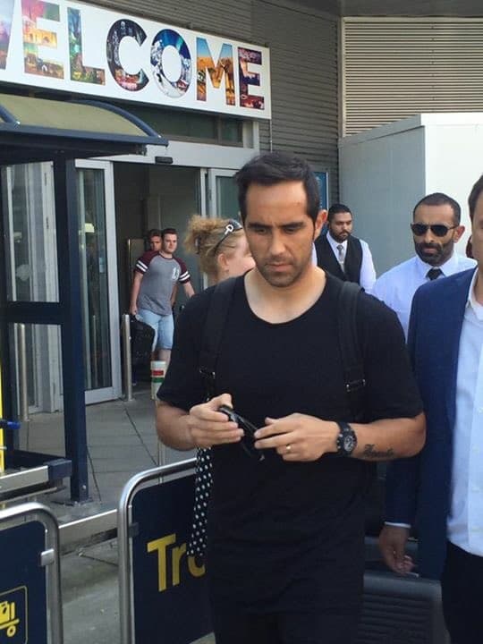 Claudio Bravo ya está en Inglaterra para firmar por el Manchester City