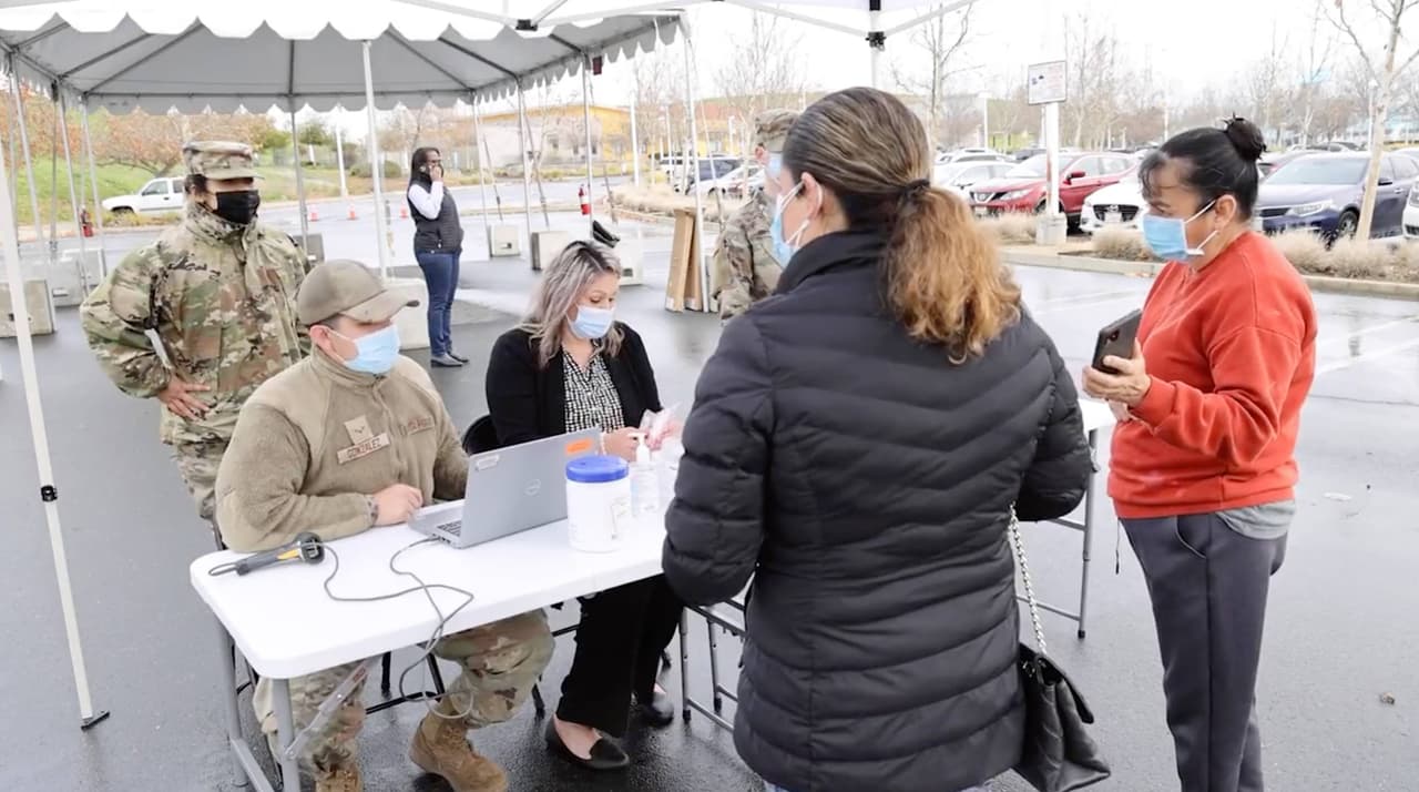 Newsom activa la Guardia Nacional para responder a la crisis por aumento de casos de coronavirus