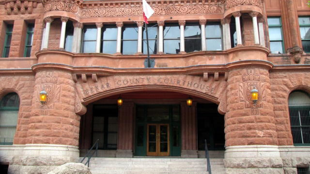 ¿Subirán impuestos en el condado de Bexar? Esto propone el nuevo presupuesto de $2,600 millones