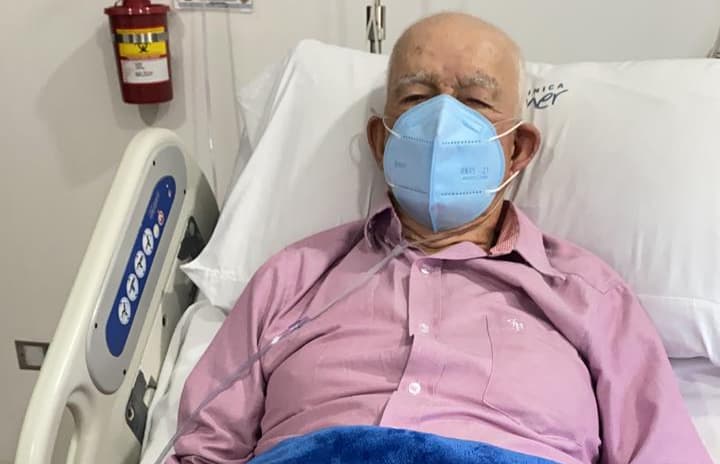 “Gracias a Dios tengo la vacuna”: a los 93 años abuelo se recupera tras hospitalización por coronavirus