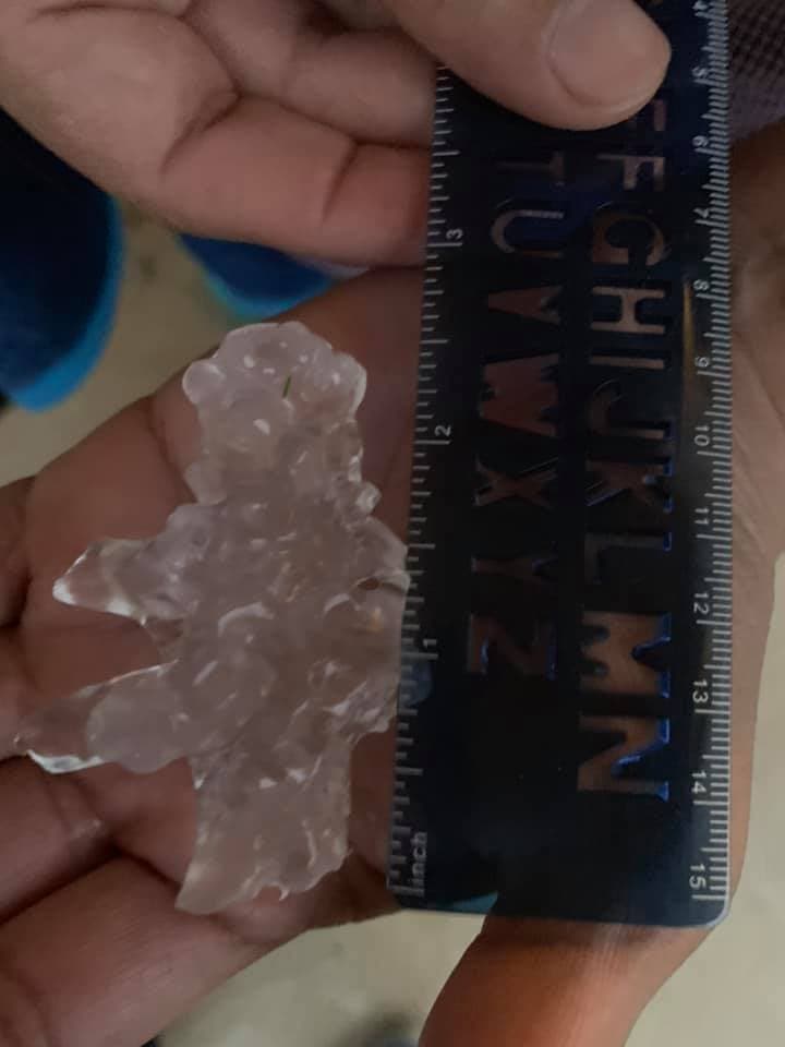 Aquí el granizo en el oeste de Fort Worth.