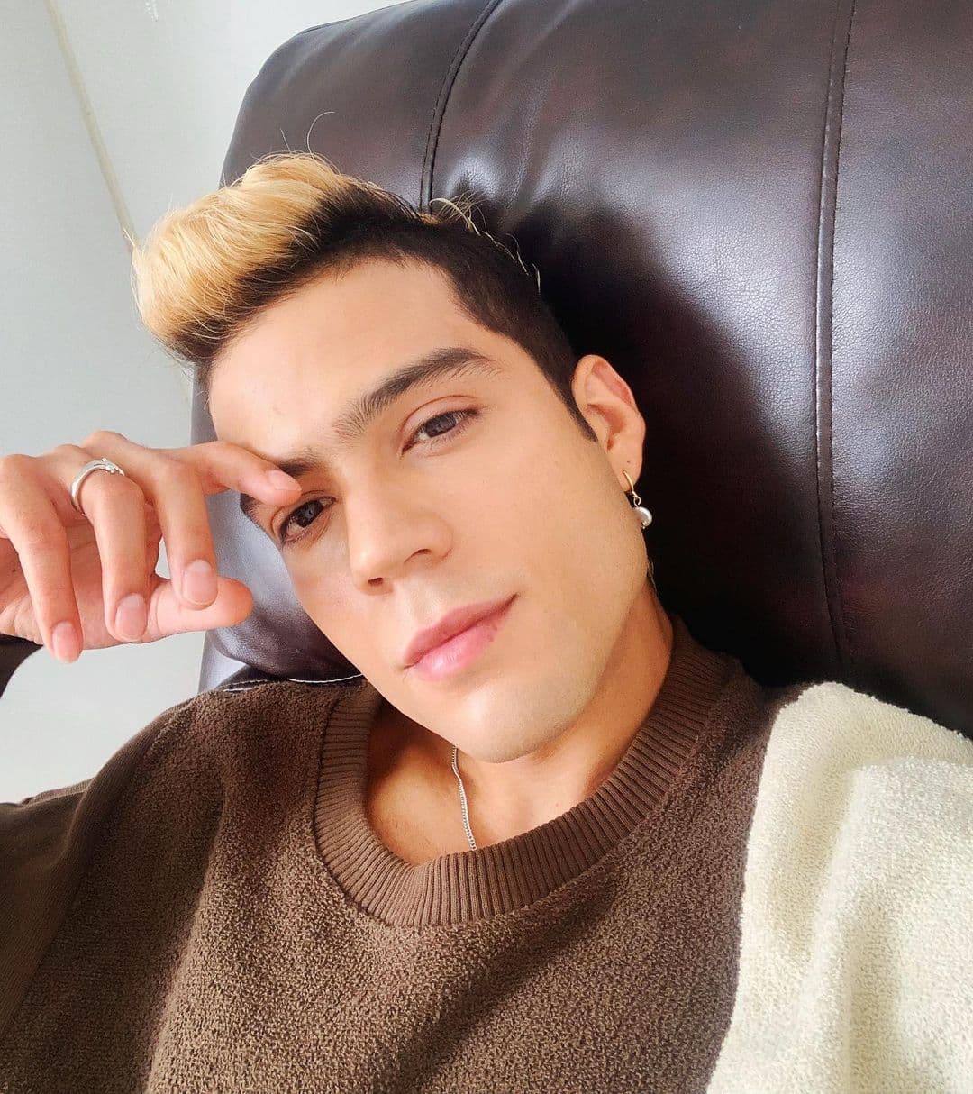 La producción adaptada de la telenovela incluye la participación de
<b>Jerónimo Cantillo</b>, quien es colombiano y tiene 29 años. El actor ha interpretado papeles en producciones de su país como 'Verdad oculta', 'Los Morales' y 'Aníbal 'Sensación' Velázquez'.