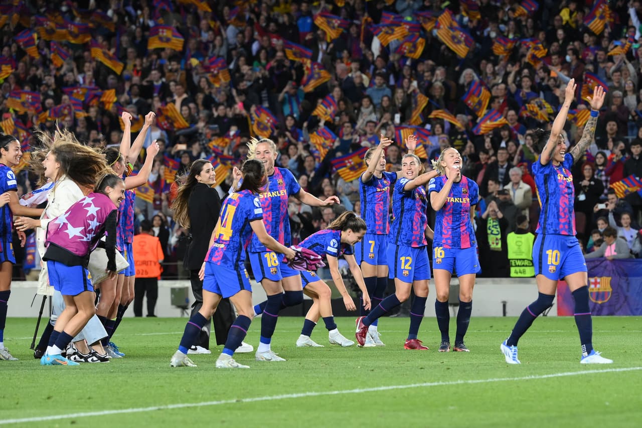 El Barcelona ingresó 91 mil 648 aficionados al Camp Nou ante el Wolfsburgo para convertirse en el partido femenil con más asistentes de la historia.