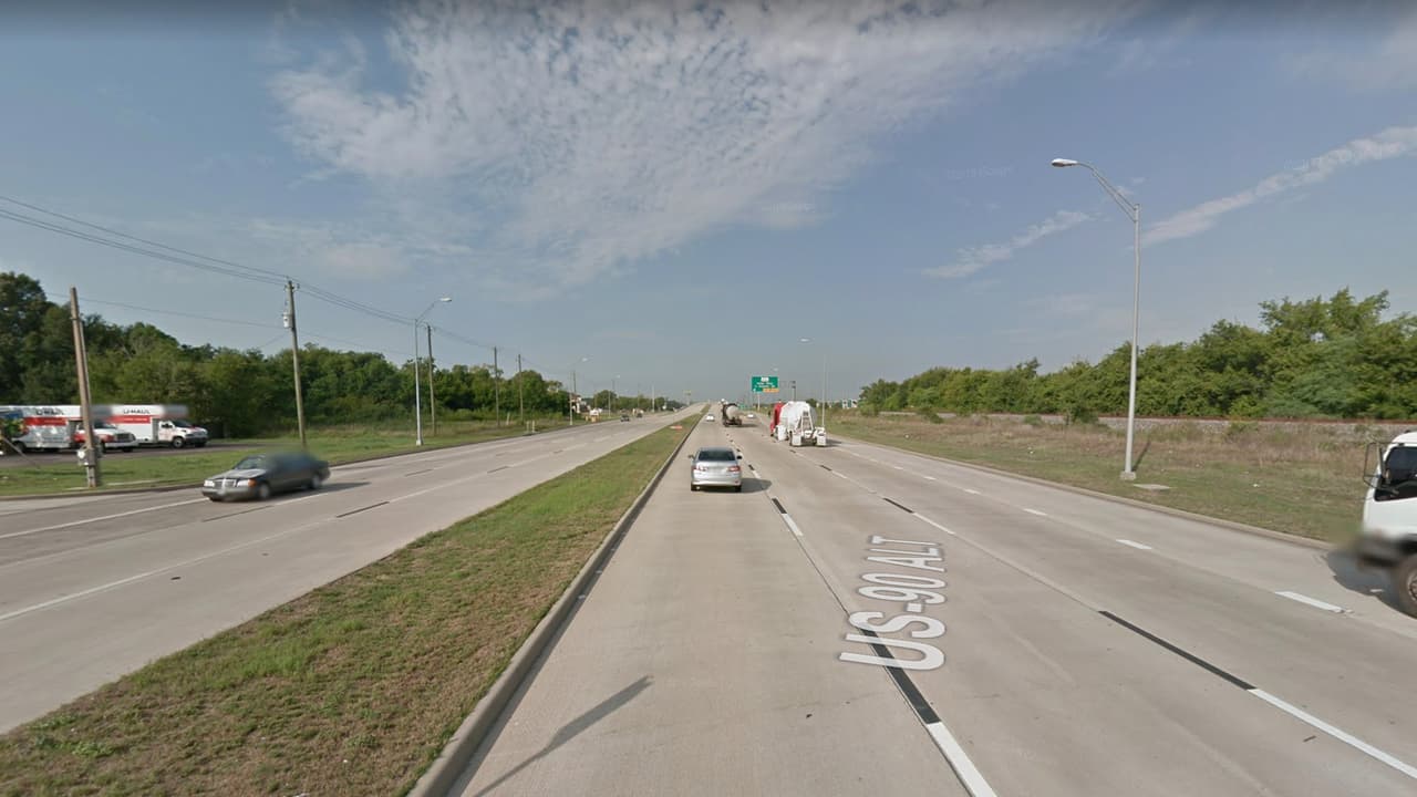 El accidente mortal ocurrió en la US-90 al suroeste de Houston.
