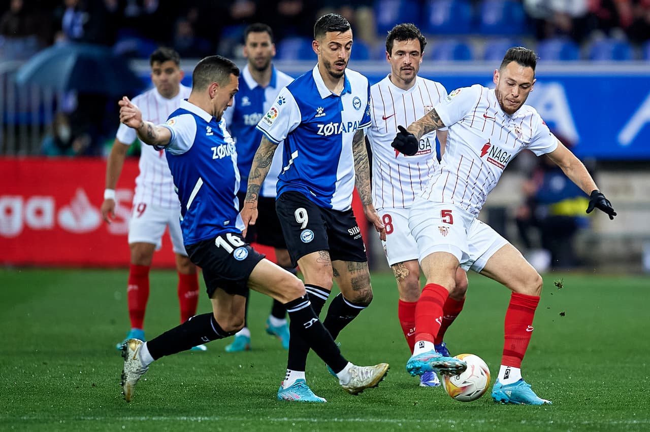 Sevilla se atasca en Mendizorroza ante un Alavés que estuvo más cerca de llevarse los tres puntos ante el sublíder.
