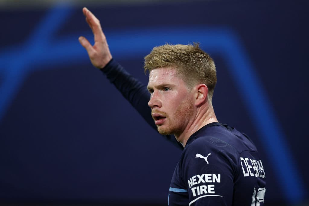 RB Leipzig derrota 2-1 al Manchester City de Pep Guardiola con goles de Dominik Szoboszlai y André Silva, para los 'Cityzens' descontó Riyad Mahrez ya al filo del partido. La escuadra alemana se queda con el tercero de grupo.