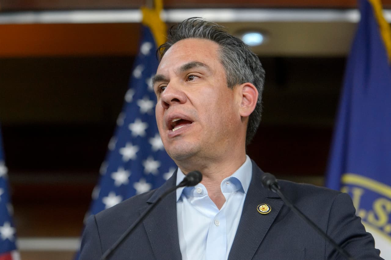 El líder del Caucus Demócrata, el congresista por California Pete Aguilar.