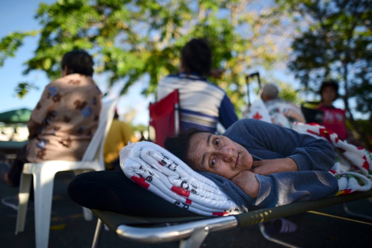 “Ya le tengo miedo a la casa”: cientos de personas duermen en refugios tras fuertes sismos en Puerto Rico