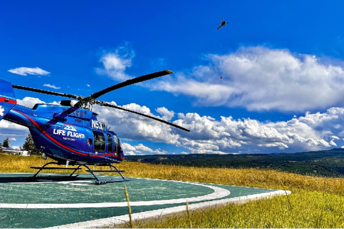 Solicitaron el servicio de un helicóptero Life Flight Network para trasladar de inmediato a Bozeman Health Deaconess Regional Medical Center.