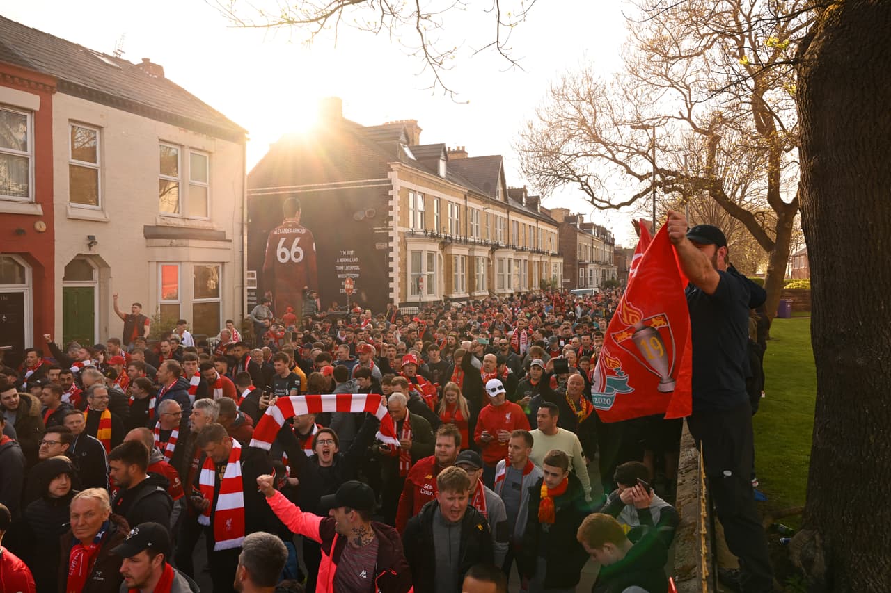 Anfield Road tardó en encenderse pero en el segundo tiempo cayeron los goles que convirtieron el primer partido en una fiesta total y le entregó una gran ventaja al cuadro comandado por Jürgen Klopp ante un tímido Villarreal.