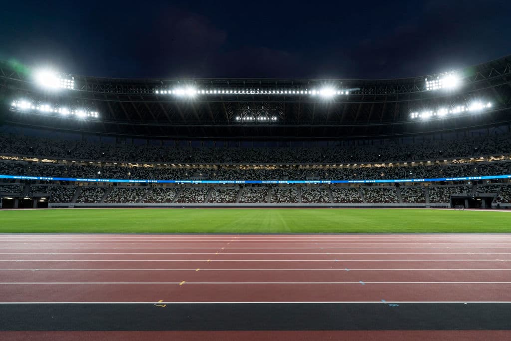 El estadio fue construido sobre el espacio que anteriormente ocupaba el estadio olímpico que se usó para los Juegos Olímpicos de 1964. El estadio será sede de las ceremonias de inauguración y clausura de los Juegos Olímpicos, así como del atletismo, que darán inicio el próximo 24 de julio.