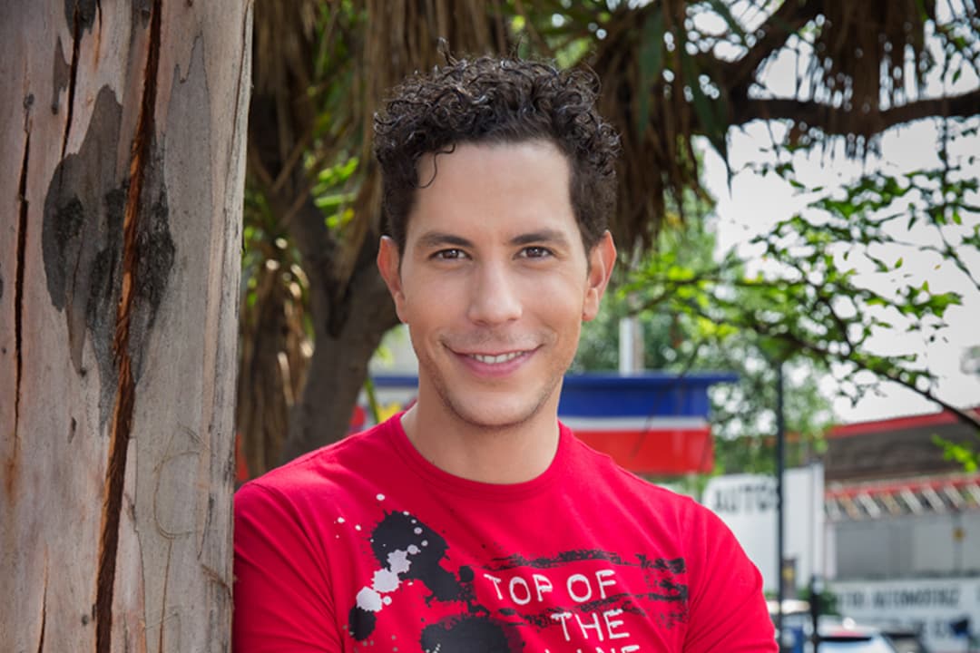 Christian Chávez, el actor de la telenovela 'Rebelde', se casó en Canadá en 2005 con BJ Murphy. Sin embargo, se divorció de su pareja 2009.