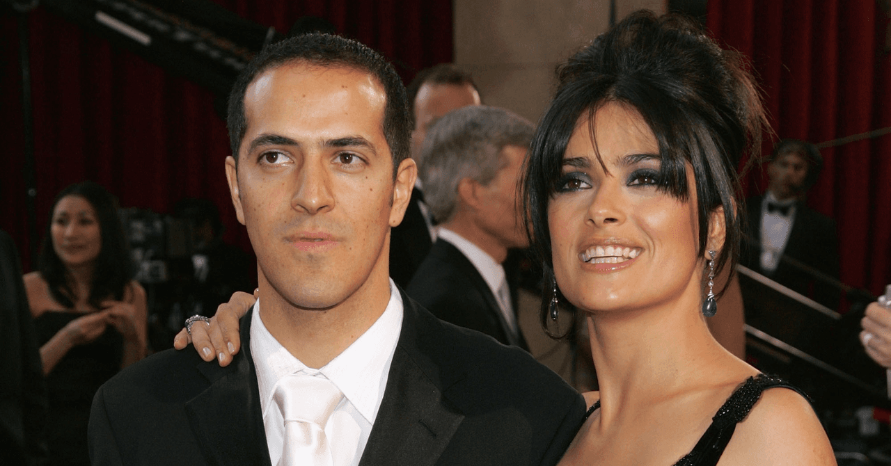 Salma Hayek y su hermano Sami en los Oscar 2005