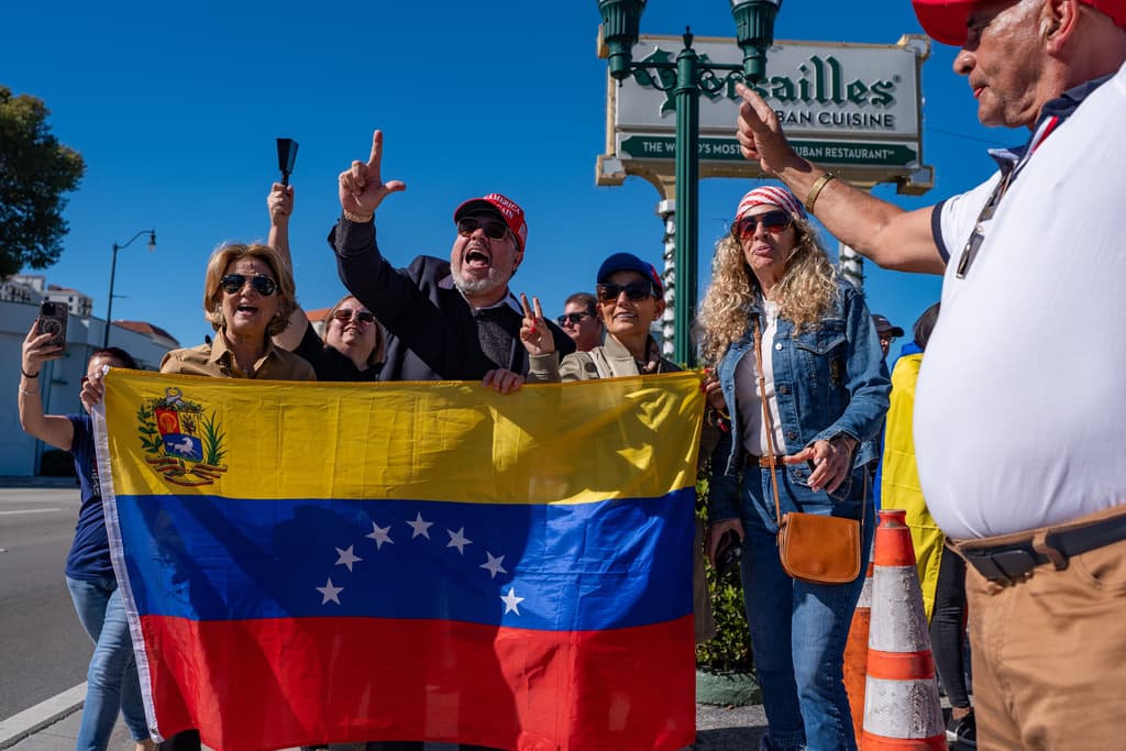 "Todo sigue exactamente igual": venezolanos en EEUU divididos entre la celebración y la preocupación tras la caída de Maduro