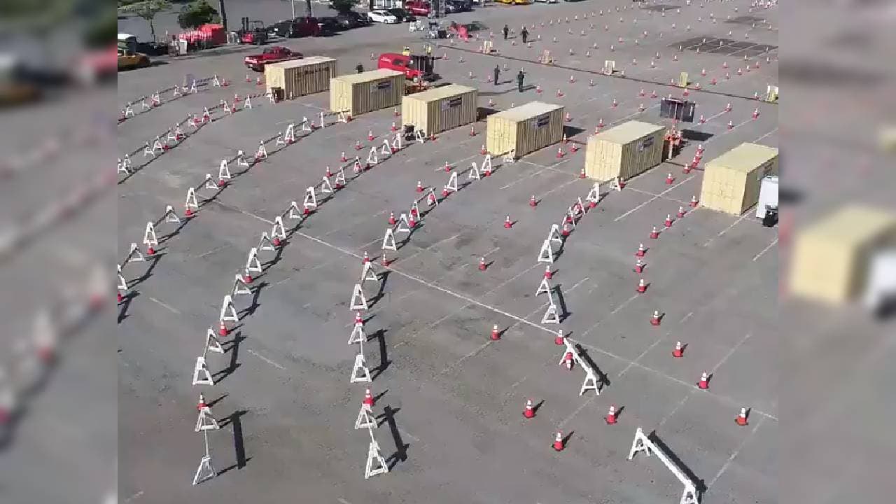 De acuerdo con Garcetti, el nuevo centro tendrá capacidad de tomar hasta 6,000 pruebas diarias y completamente gratis.