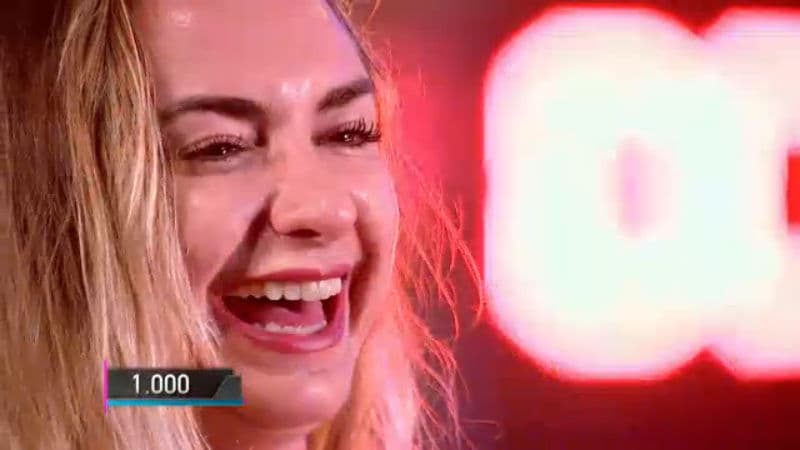 Solo arriesgó mil pesos, porque en el fondo de corazón sabía que esa no era una de las fortalezas de su amado Mauricio, y con esa apuesta su lugar en la tabla tampoco peligraba.
<br>