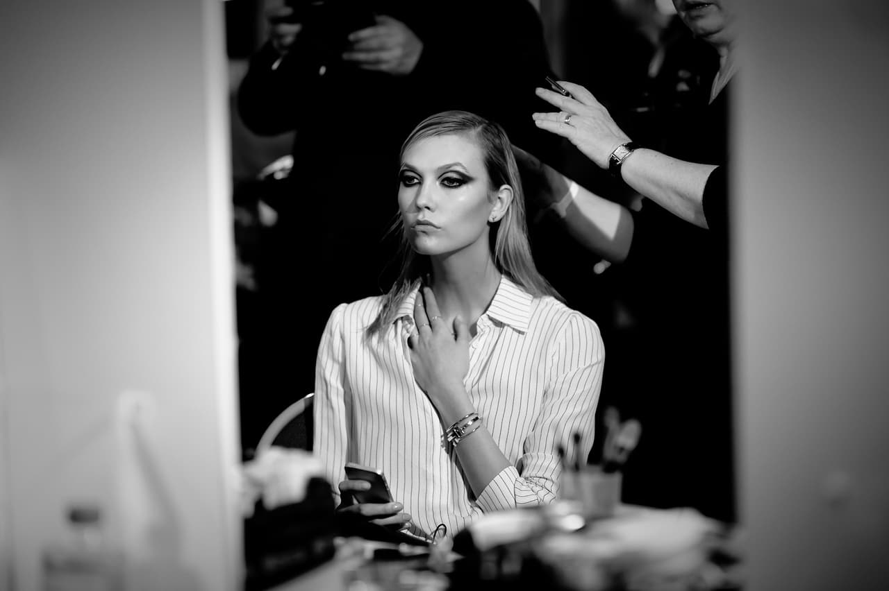 La elegancia de Karlie Kloss es increíble, pues a lo largo de los años ha aprendido un poco de todo diseñador con quien ha trabajado.
