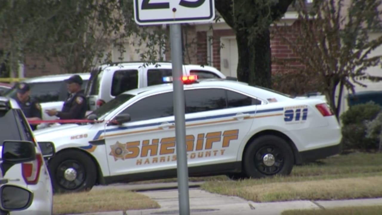 Mueren dos personas y dos más resultan heridas en tiroteo al noreste del condado Harris