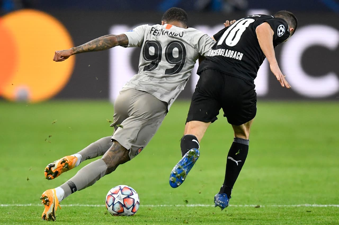 Manchester City se impone por la mínima al Olympiakos y pasa a octavos sin problema. Phil Foden le da el gane y boleto a su equipo. Por otro lado, cae goliza por parte del Borussia Mönchengladbach ante el Shakhtar 4-0 con anotaciones de Stindl, Elvedi, Embolo y Wendt en la UEFA Champions League.