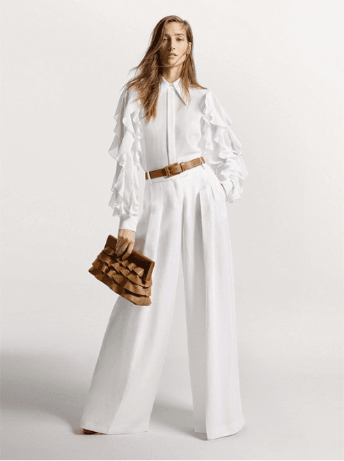 Pantalones:
<b>Michael Kors. </b>Valor:
<b> <a href="https://www.michaelkors.com/linen-crepe-trousers/_/R-US_202LKI041">$895</a></b>