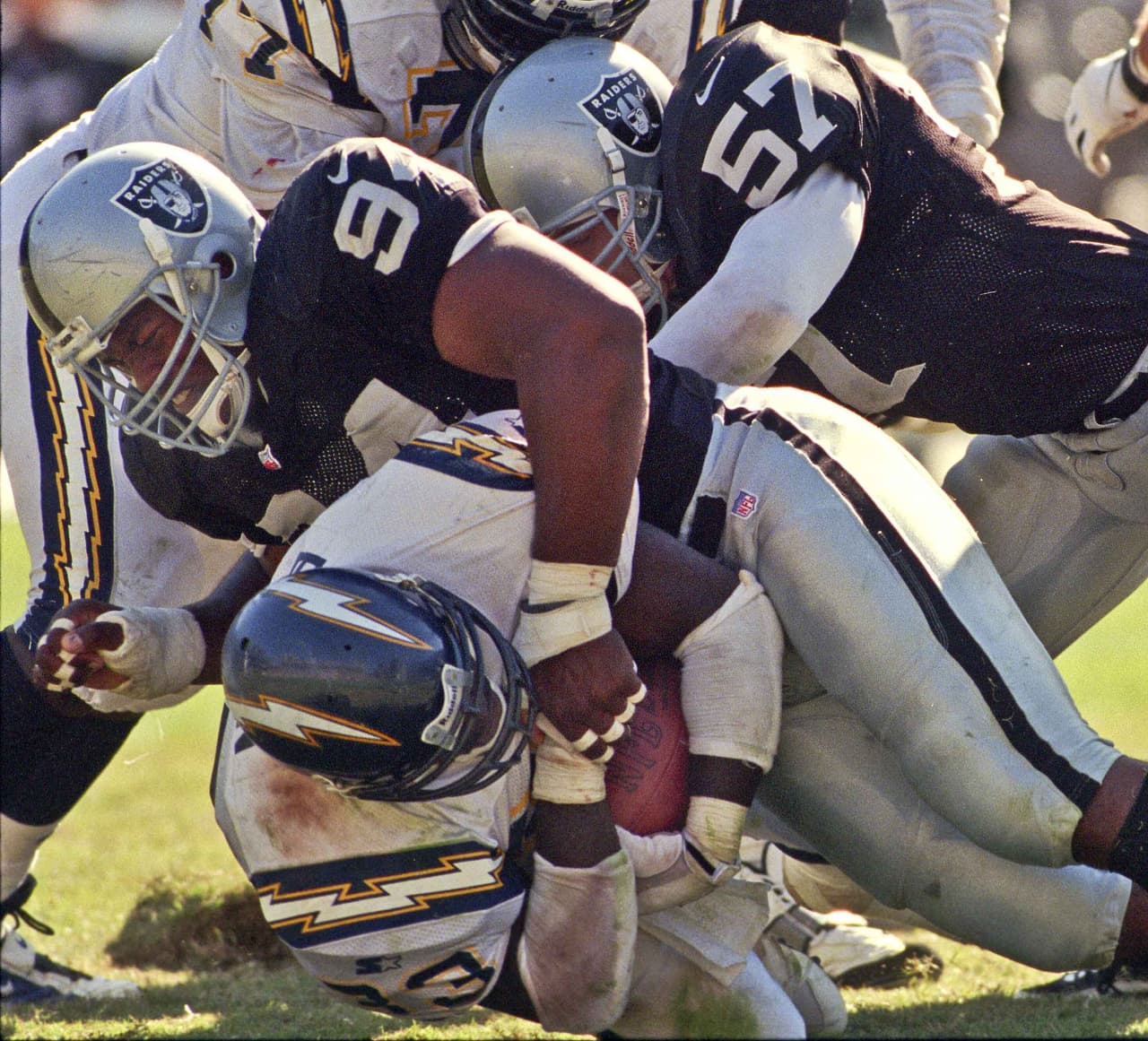 Ex jugador de los Raiders, Anthony Wayne Smith, culpable de tres cargos de asesinato