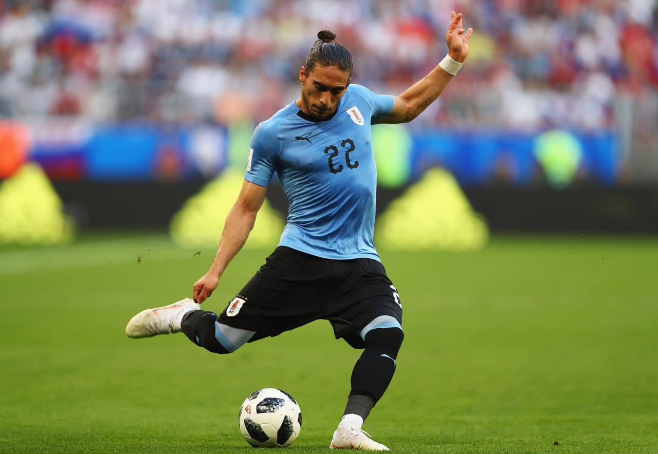 Martín Cáceres: el uruguayo por poco pierde la vida luego de estrellarse en su Ferrari en las calles de Turín, en el año 2015. Al ser su tercer choque, la Juventus lo suspendió por un tiempo.