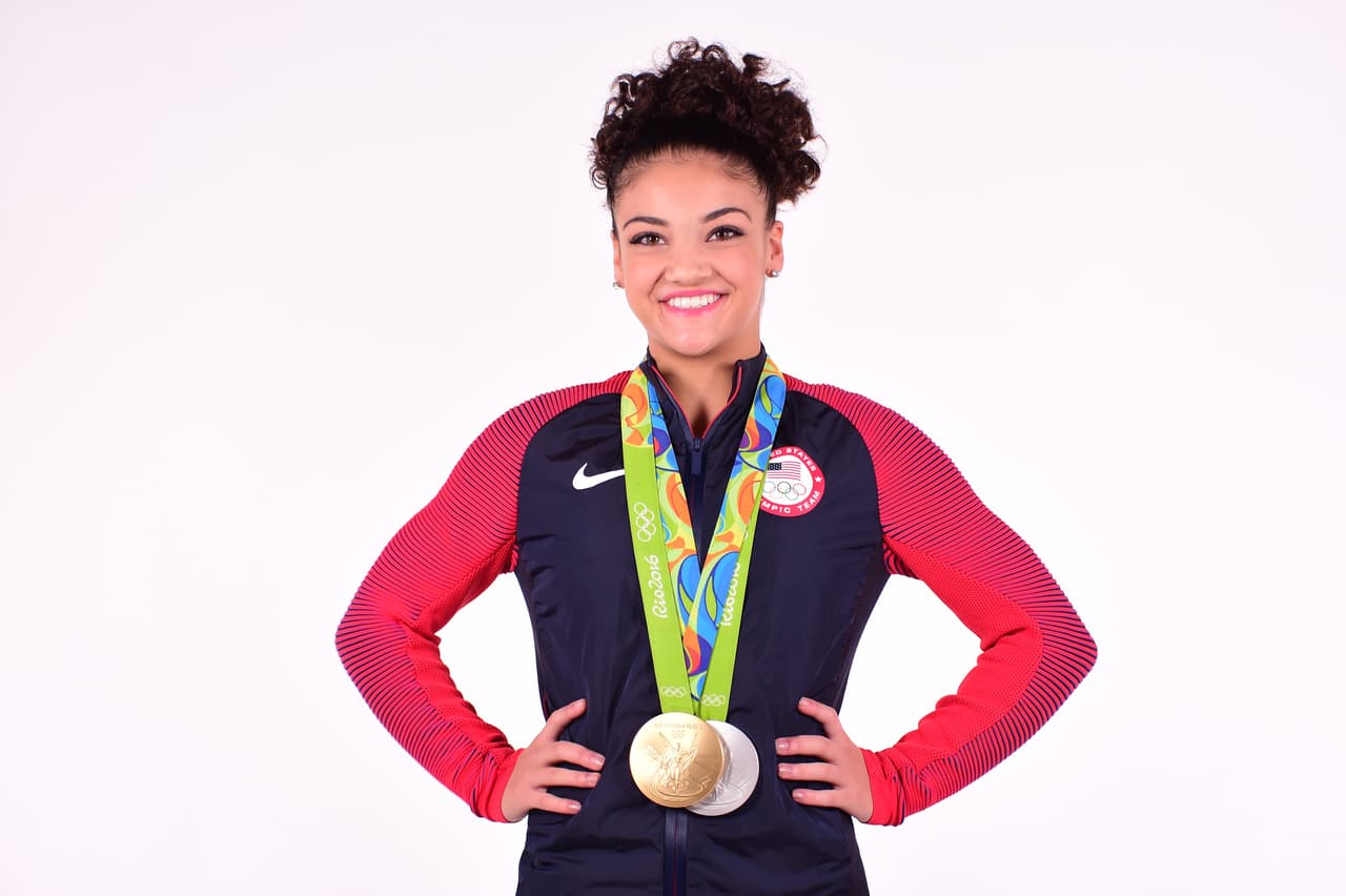 Laurie Hernández, de ascendencia puertorriqueña, hizo parte del equipo de gimnasia de los Estados Unidos en los Juegos Olímpicos de Río 2016. Medalla de Oro por equipos y medalla de plata en la viga de equilibrio.