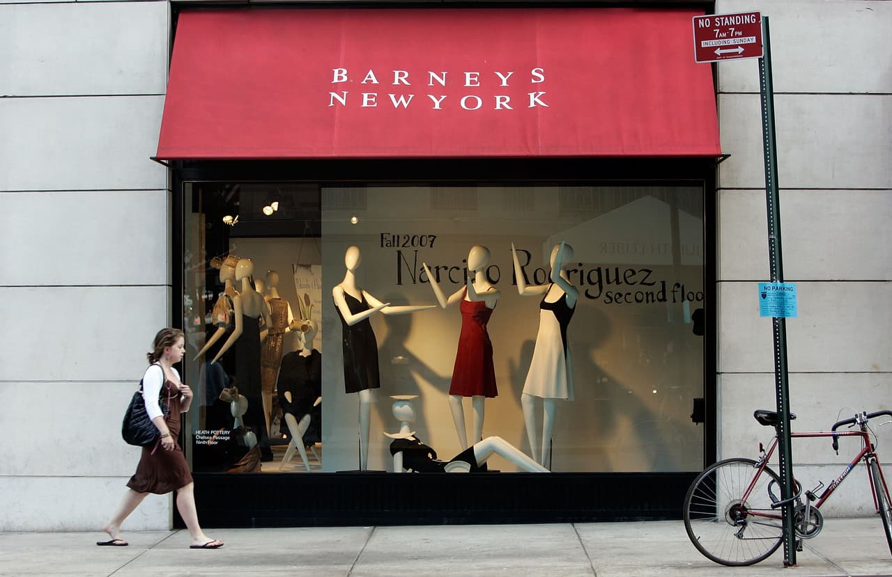 Barneys New York, la famosa tienda de ropa de lujo, cierra sus puertas para siempre