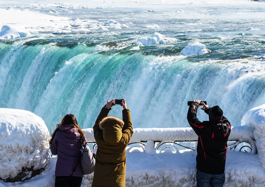 Las cataratas del Niágara son la principal atracción turística de Canadá.