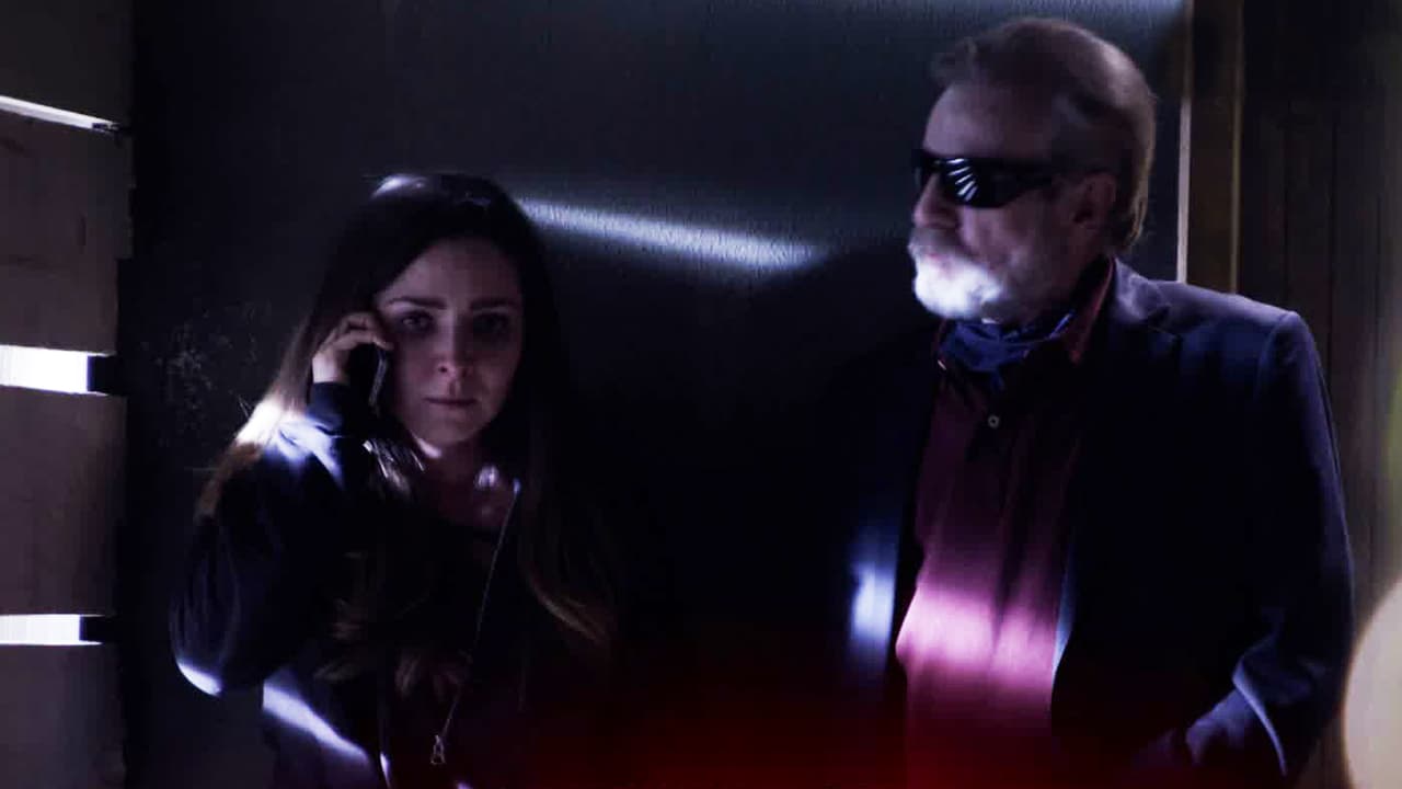 Y no olvidamos al malvado
<b><a href="http://www.univision.com/novelas/la-doble-vida-de-estela-carrillo/alejandro-tommasi-es-mr-blake-en-la-doble-vida-de-estela-carrillo">Mr. Blake</a></b>, quien secuestró a Laura para vengarse por haberlo dejado ciego.