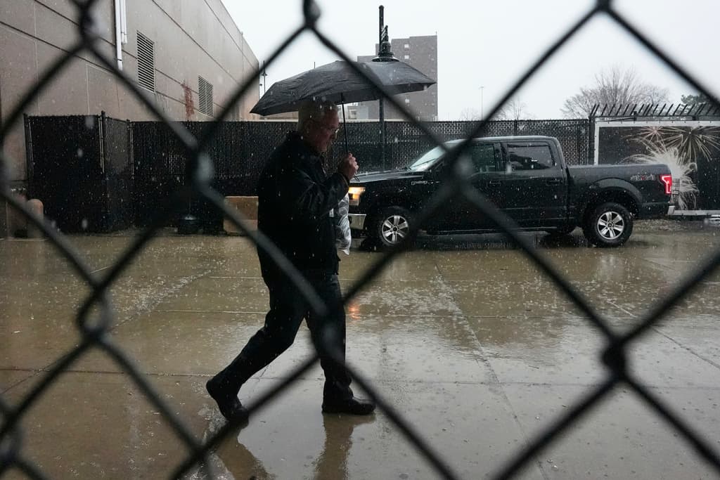 Lluvias fuertes desde esta noche en el área de Chicago: riesgo de inundaciones hasta el jueves