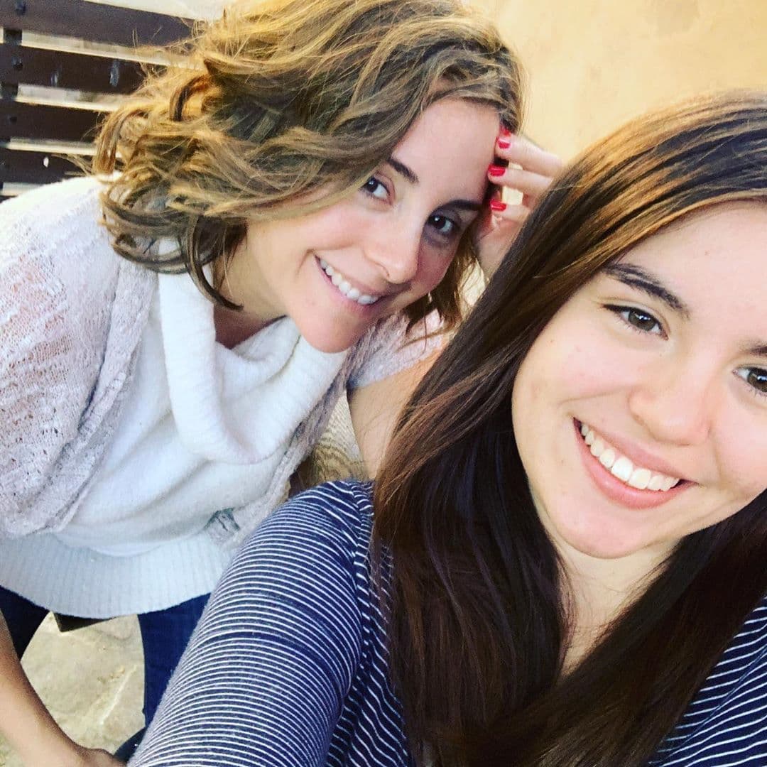 En entrevista con TVyNovelas, Karyme compartió que Ángela, pese a su corta edad, tiene claro lo que desea para su vida.
<br>