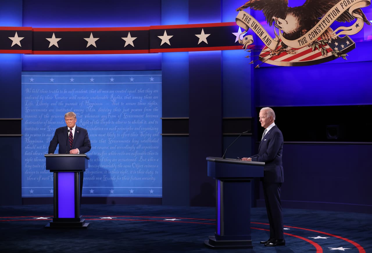 El esperado momento del primer debate presidencial entre el republicano Donald Trump y el exvicepresidente y candidato demócrata Joe Biden estuvo cargado de interrupciones y ataques.