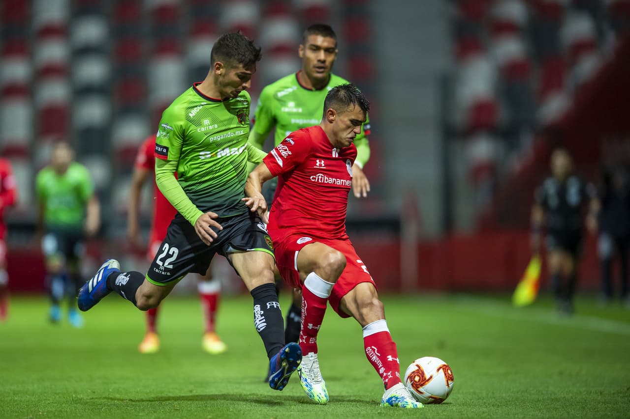 Darío Lezcano es el encargado de darle los puntos a los Bravos tras derrotar al Toluca.