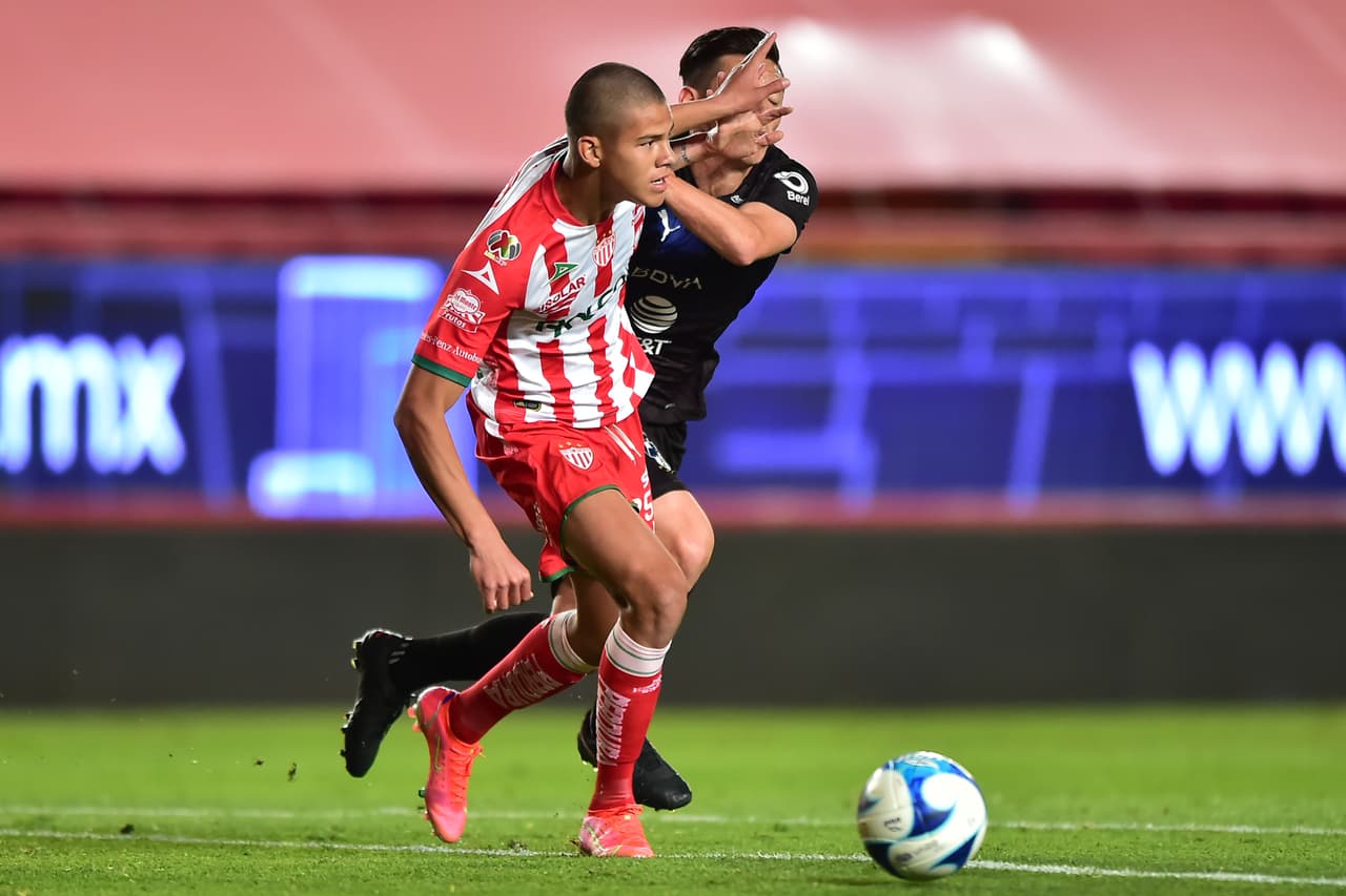 Maximiliano Meza (36’) adelantó a los visitantes y Martín Barragán marcó al 80’ para rescatar el empate. En la siguiente fecha, Rayos visitará Puebla y Rayados recibirá a Xolos.