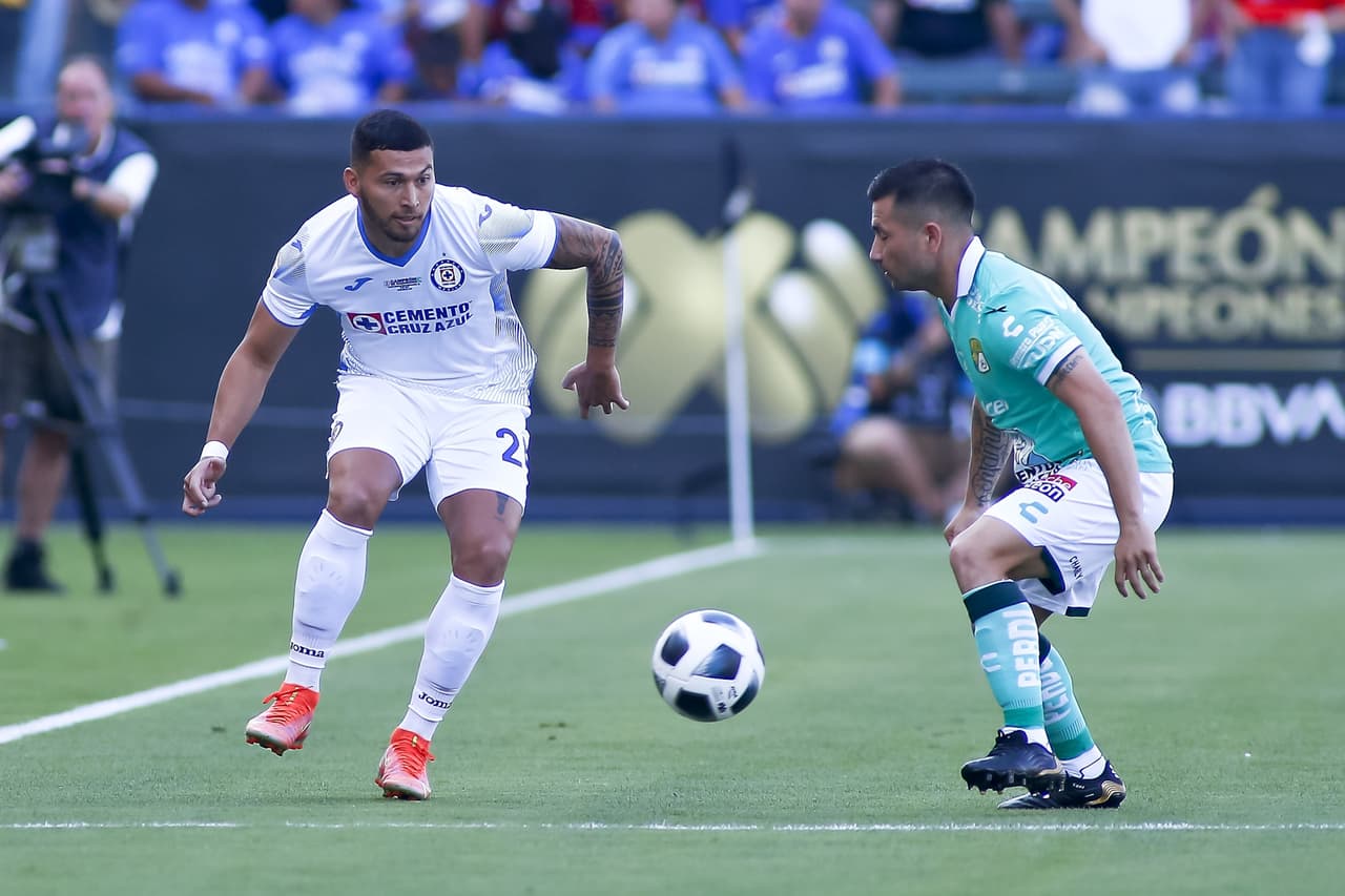 Cruz Azul ganó el Campeón de Campeones con Jonathan Rodríguez como protagonista haciendo dos goles.