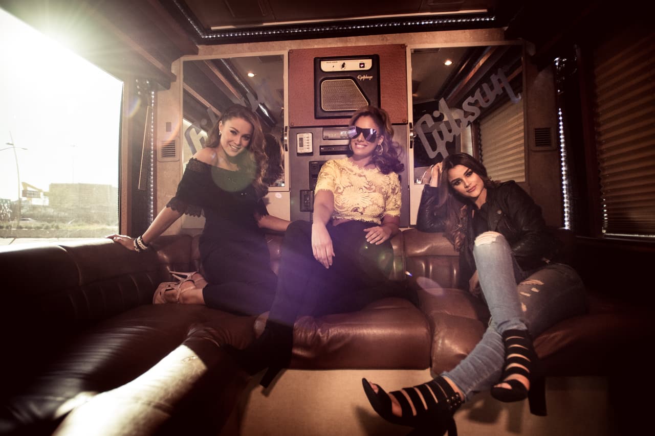 A lo mejor se animan y arman un rock band.