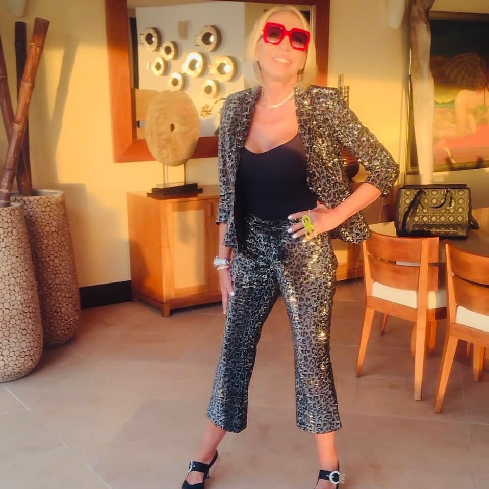 Aunque finalmente, interpuso una reclamación ante de la Suprema Corte, y todo quedó en un error de uno de sus contadores; a Bozzo se le adeudaba presuntamente la cifra de 17 millones de pesos mexicanos (cerca de $855,000 dólares) con el SAT.