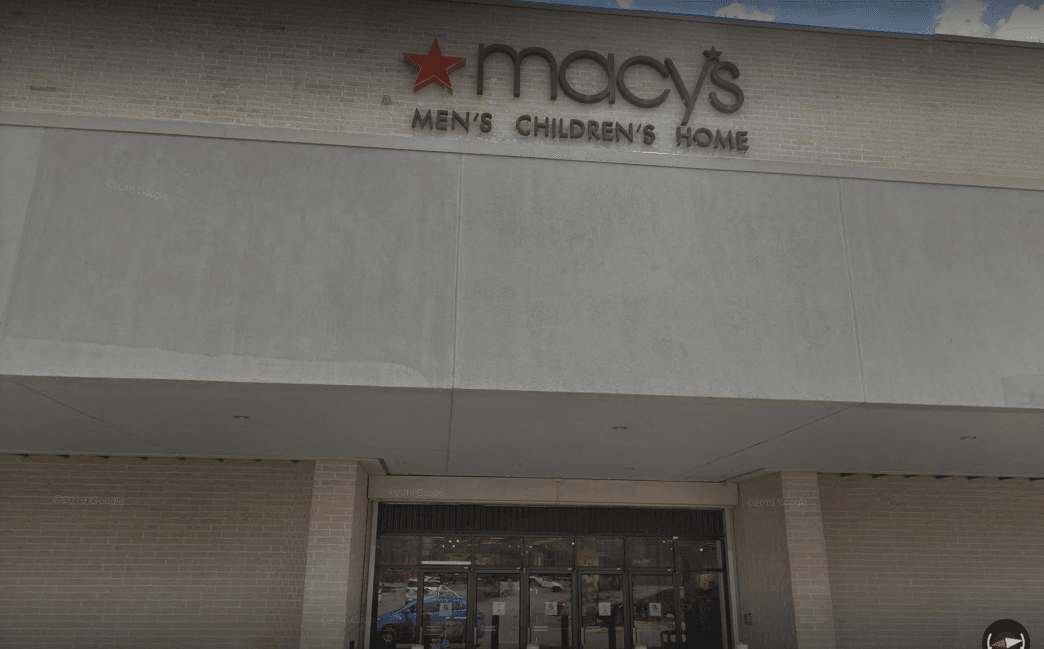 Macy's de Coral Springs ubicado en el 9129 del oeste de Atlantic Boulevard.