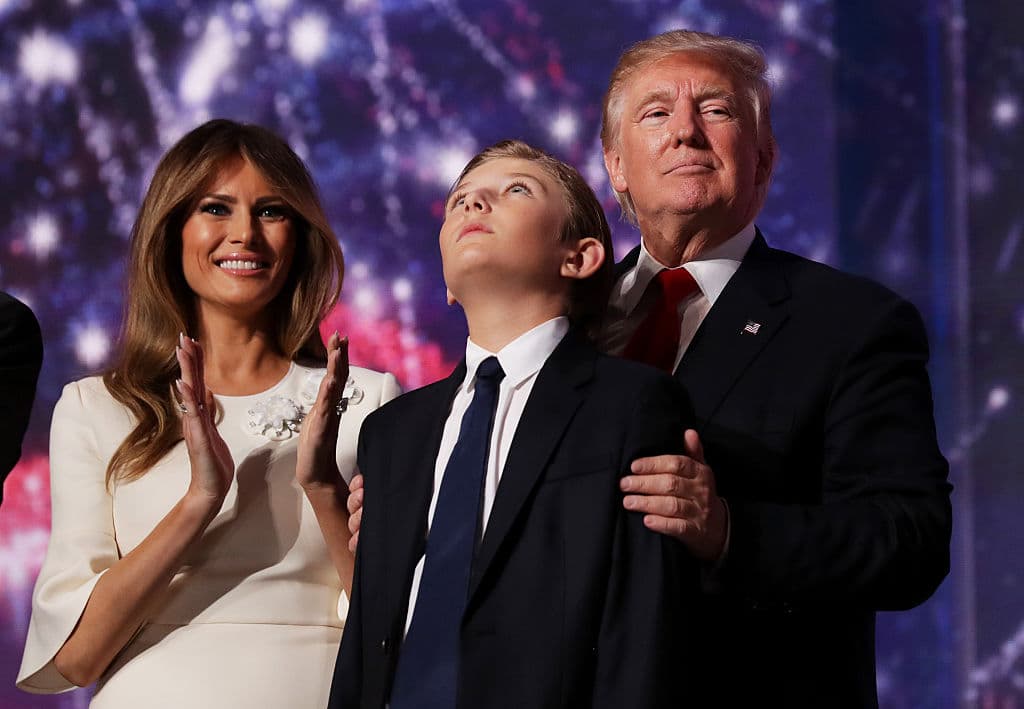 <b>Donald Trump</b> de 74 años, tiene cuatro hijos. Con la actual primera dama, Melania, tuvo un hijo nacido en 2006, cuando el presidente tenía 60 años.