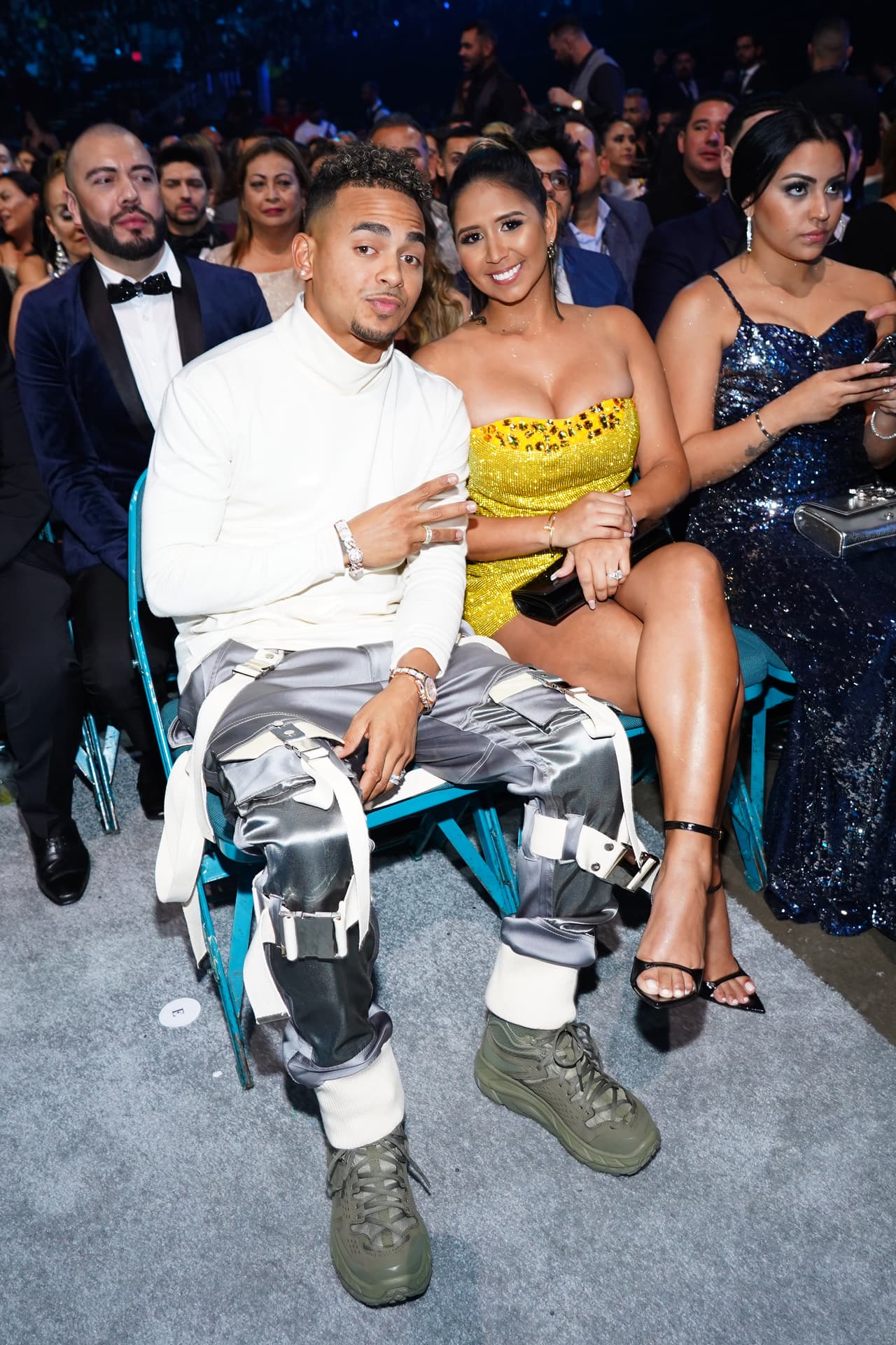 En el escenario se lució hasta tocando el piano. Pero cuando no estuvo actuando,
<b>Ozuna</b> se mantuvo gozando del show junto a su esposa, Taina Marie Meléndez.