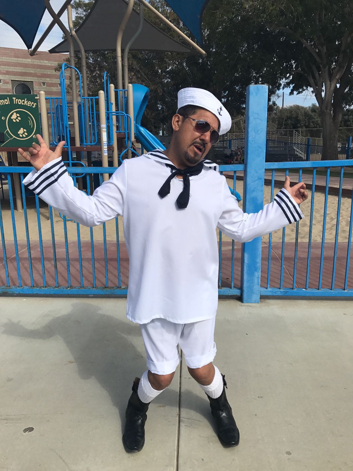 <a href="https://www.facebook.com/RaulElPelon/?fref=ts">Raúl 'El Pelón'</a>,
<a href="https://www.facebook.com/carlamedranoo/?fref=ts"> Carla Medrano </a>y
<a href="https://www.facebook.com/andresmaldonadoelfeo/?fref=ts">Andrés Maldonado</a> regresarán a las clases de la escuela por una buena razón en esta temporada.