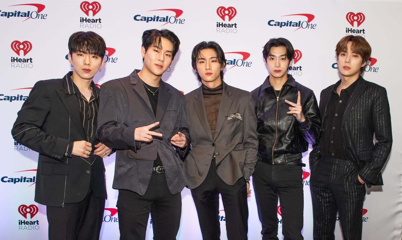 La boy band de Corea Monsta X.